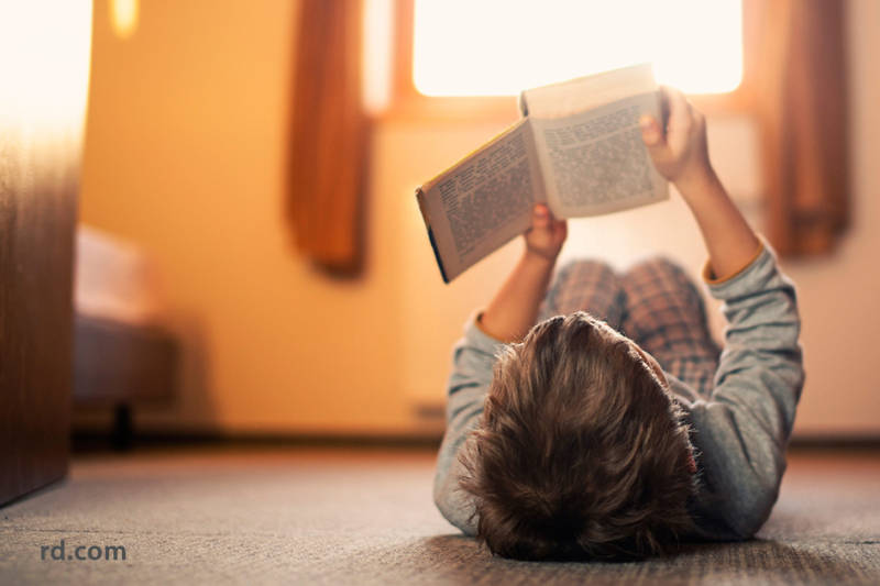 Чтение лежа и близорукость